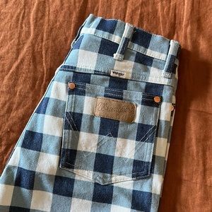Wrangler Cropped Gingham Jeans